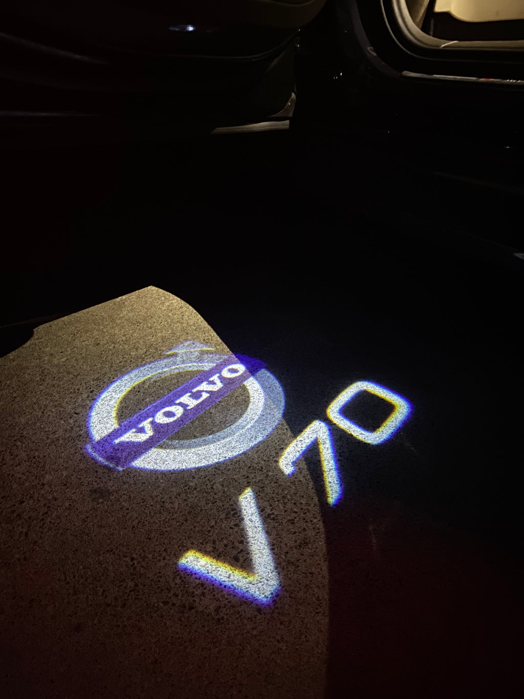V 70 LOGO PROJECROTR LIGHTS Nr.23 (Menge 1 = 2 Logo Film / 2 Türleuchten)