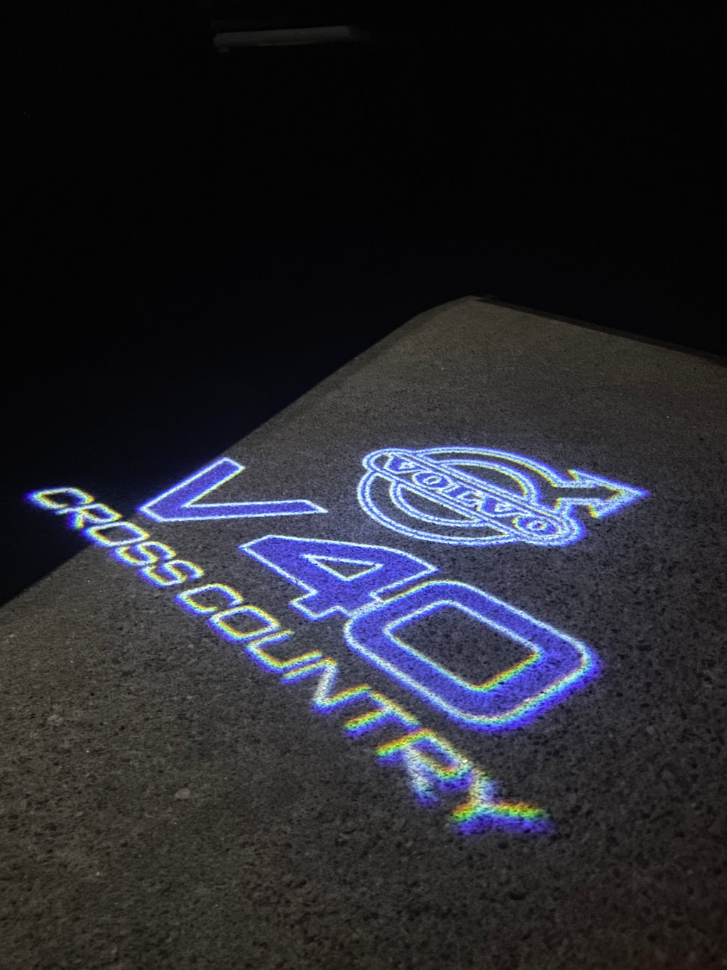 Volvo LOGO PROJECROTR LIGHTS Nr.101 (Menge 1 = 2 Logo Film / 2 Türleuchten)