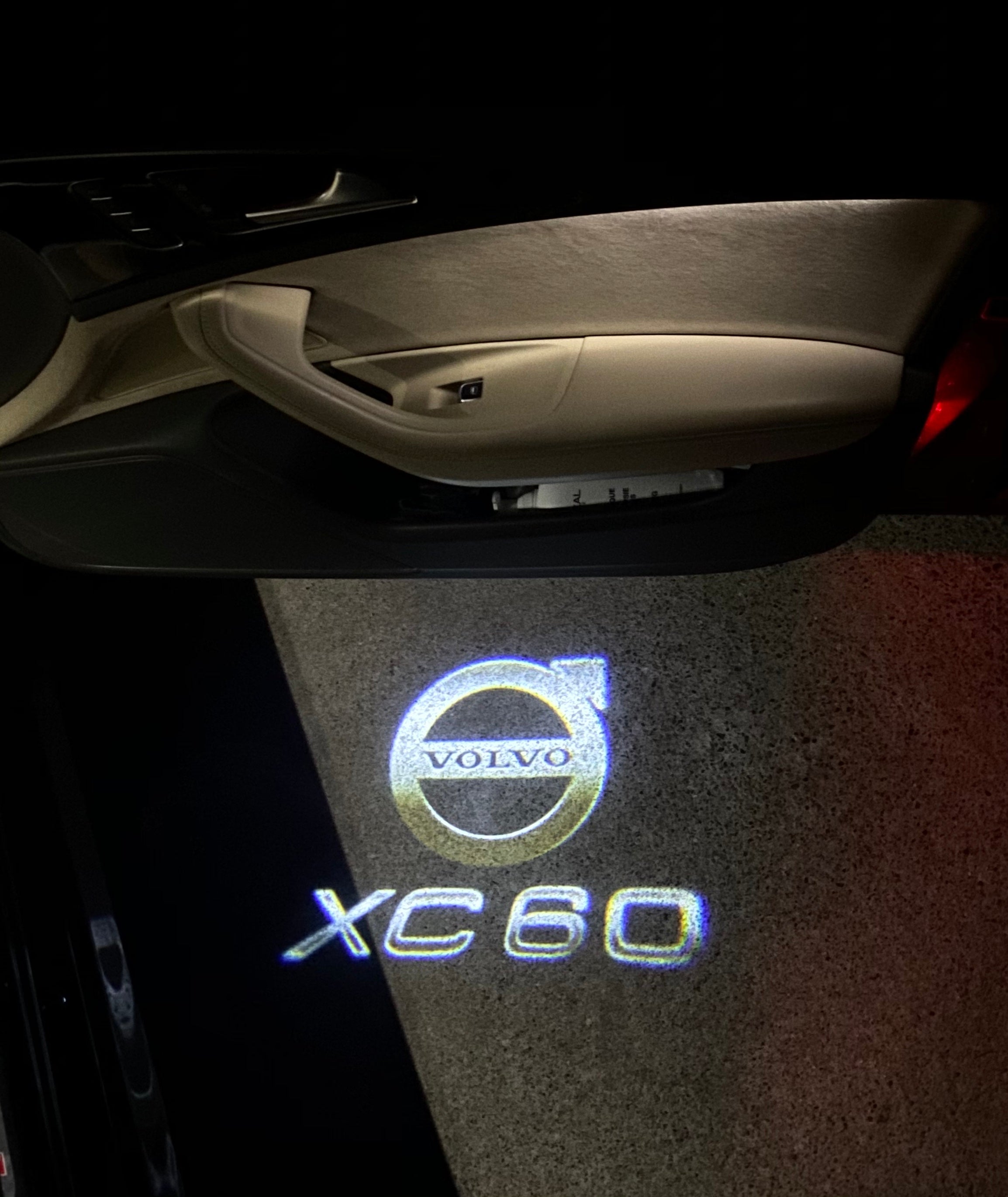 Volvo LOGO PROJECROTR LIGHTS Nr.124 (cantidad 1 = 2 logo película / 2 luces de puerta)