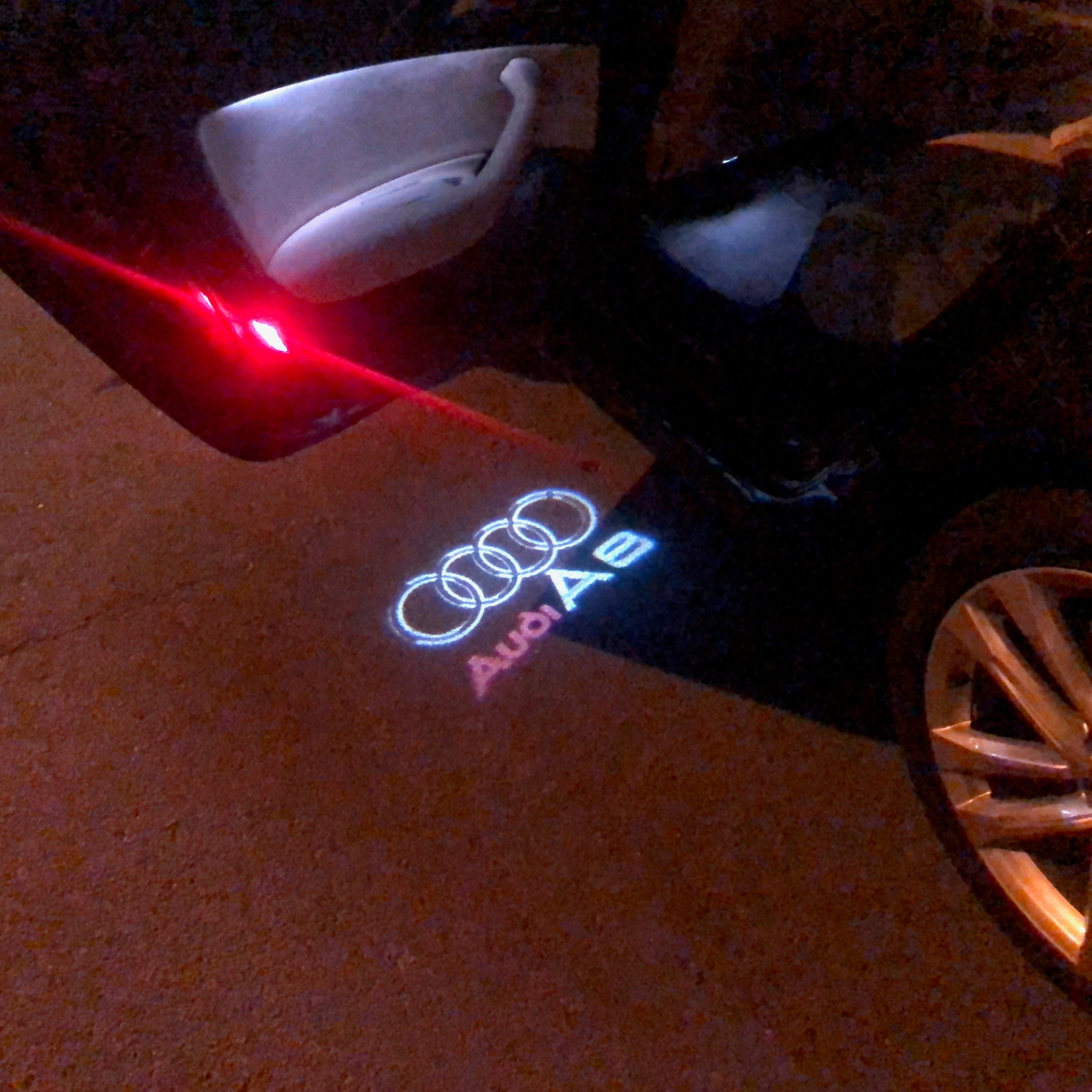 AUDI LOGO PROJECTOT LIGHTS Nr.46 (quantità 1 = 2 Logo Film /2 porta luci)