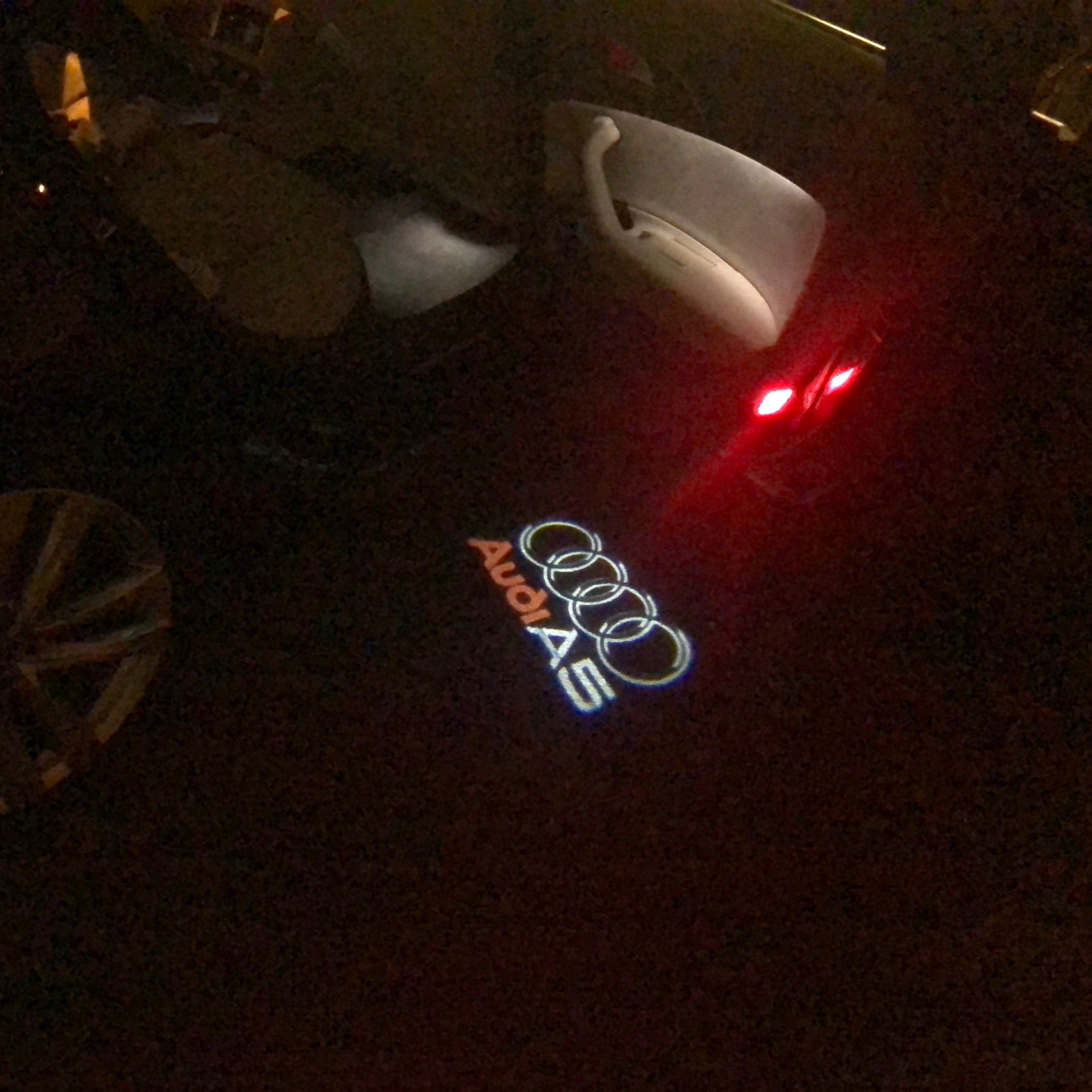 AUDI LOGO PROJECTOT LIGHTS Nr.43 (quantità 1 = 2 Logo Films /2 luci porta)