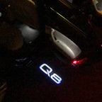AUDI LOGO PROJECTOT LIGHTS Nr.102 (Menge 1 = 2 Logofolien /2 Türleuchten)