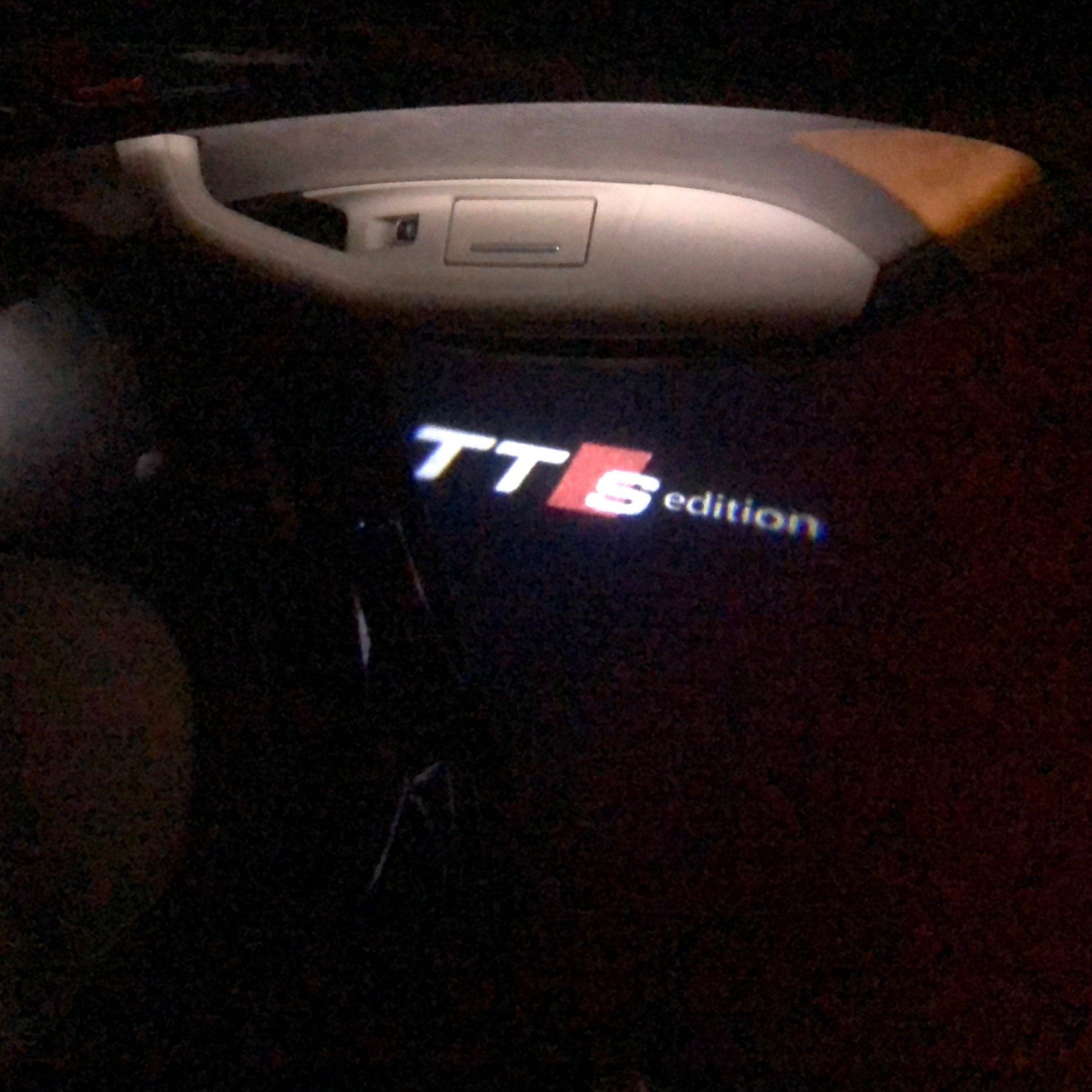 AUDI TTS LOGO PROJECROTR LIGHTS Nr.21 (quantité 1 = 2 Logo Films /2 feux de porte)