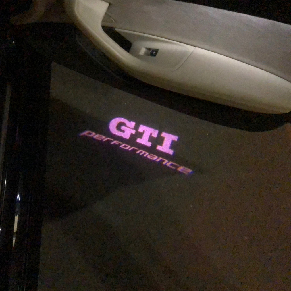 GTI PERFORMANCE Logo DOOR LIGHTS Nr. 18 (quantité 1 = 2 film de logo / 2 lumières de porte)