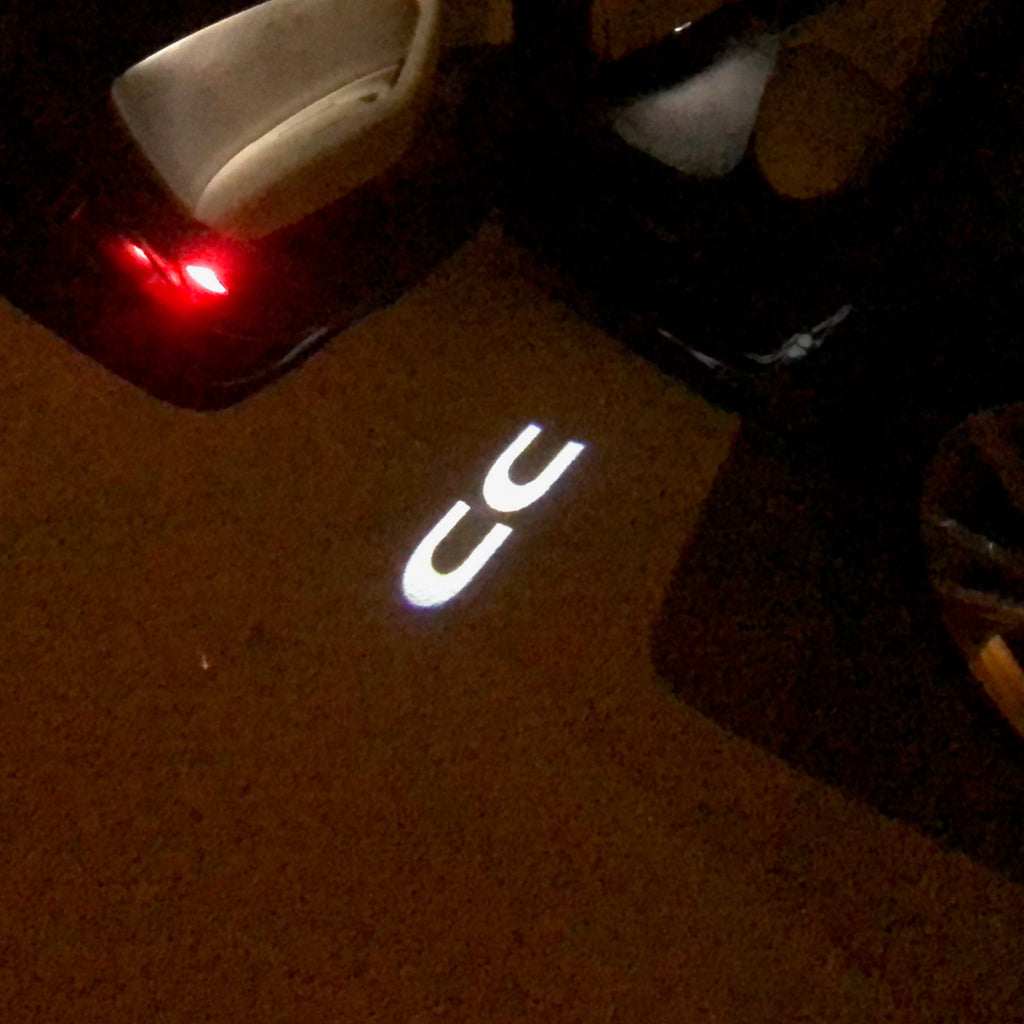 Volkswagen Door lights CC Logo Nr.106 (quantità 1 = 2 Logo Films / 2 door lights）
