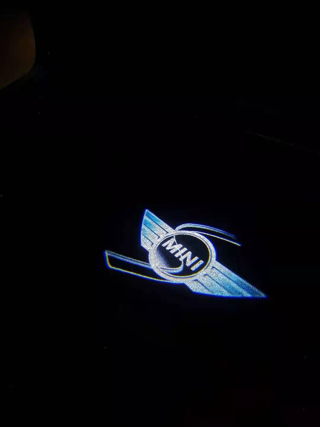 MINI S LOGO PROJECROTR LIGHTS Nr.52 (الكمية 1 = 2 شعار فيلم / 2 باب)